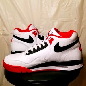 Nike Flight Legacy 10.5 NWB